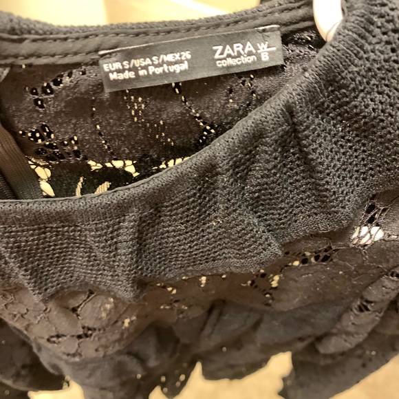 Zara Black lace long sleeve top - Picture 3 of 3